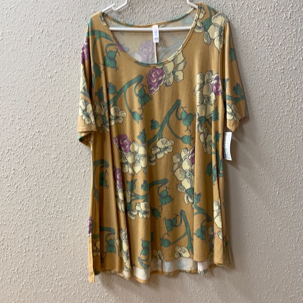 New with tags lularoe perfect T